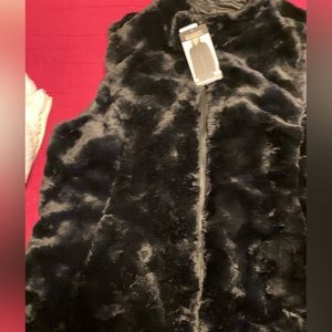 Women reversible winter vest in black